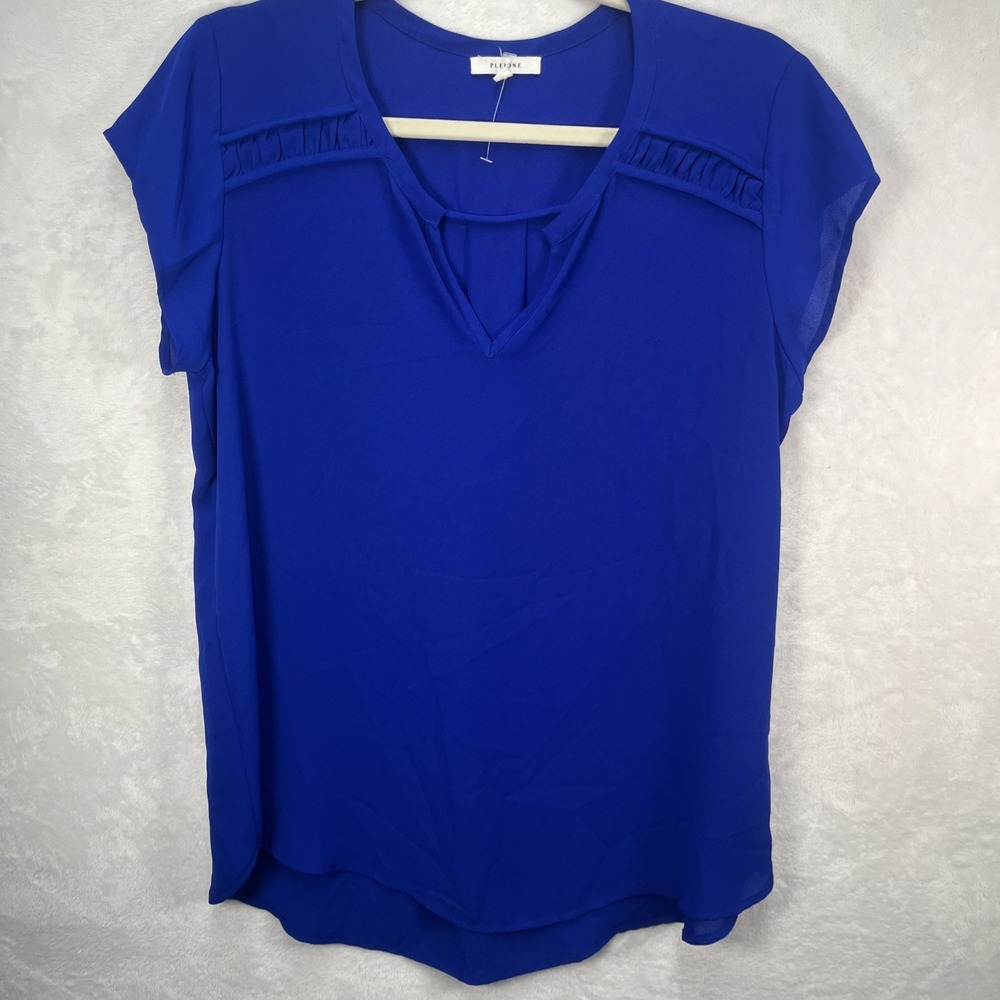 Pleione Bench Blouse Women's Medium Career Work Blue Vneck